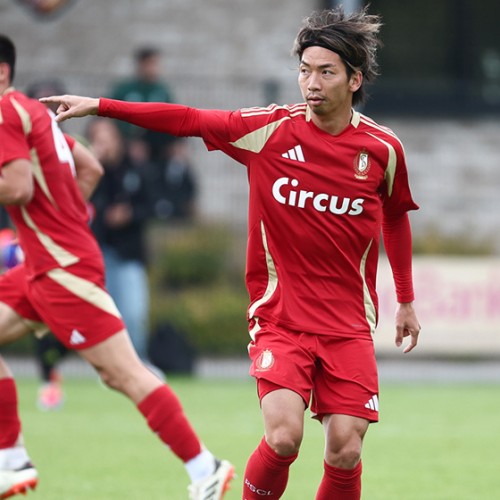 Hayao KAWABE naar Sanfrecce Hiroshima