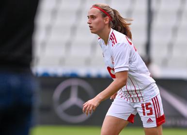 Elien Nelissen continue au Standard Femina