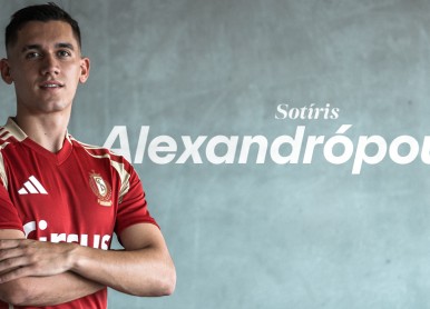 Sotíris ALEXANDRÓPOULOS est rouche