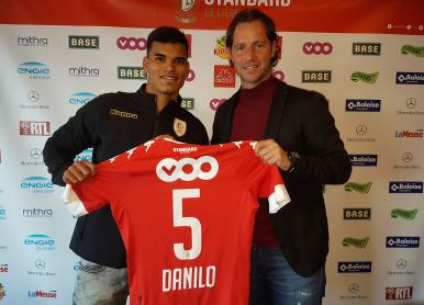 Danilo BARBOSA signs for the Rouches